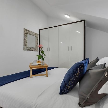 Luxury City Center Apartments Макарска Екстериор снимка