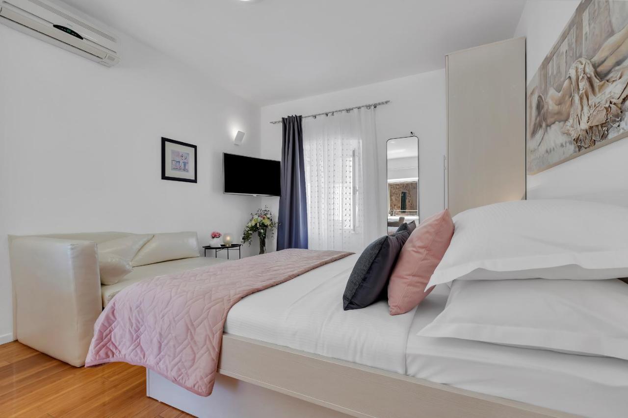 Luxury City Center Apartments Макарска Екстериор снимка