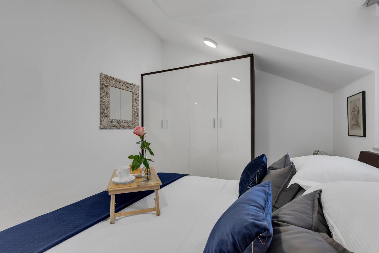 Luxury City Center Apartments Макарска Екстериор снимка