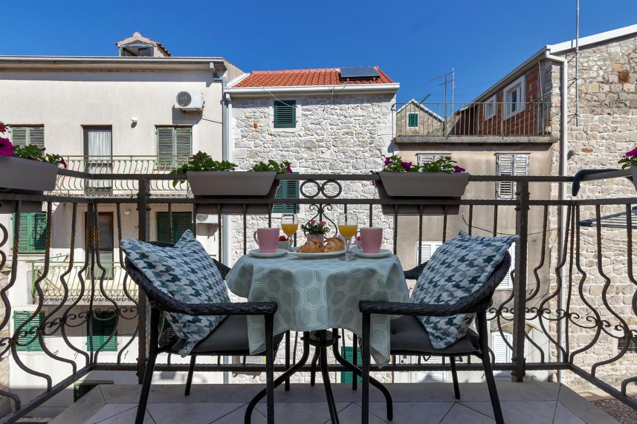 Luxury City Center Apartments Макарска Екстериор снимка