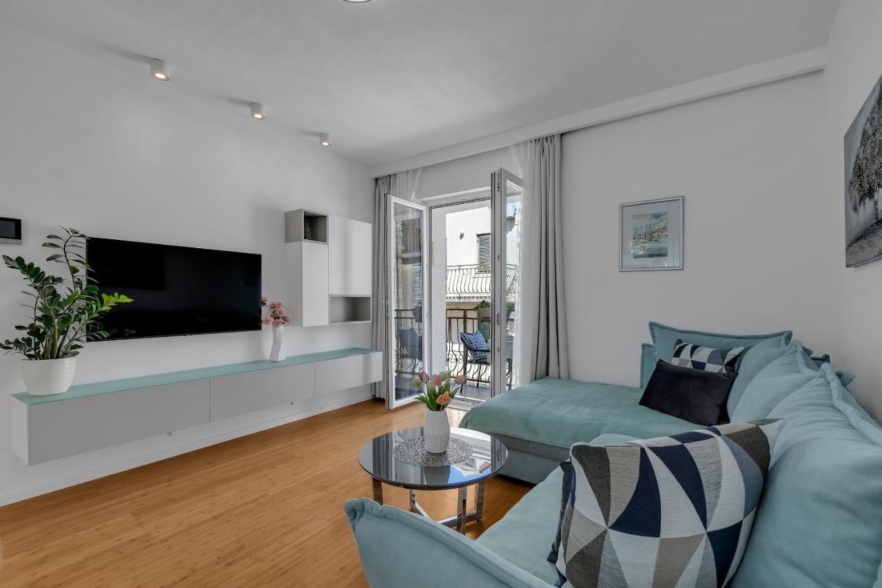Luxury City Center Apartments Макарска Екстериор снимка