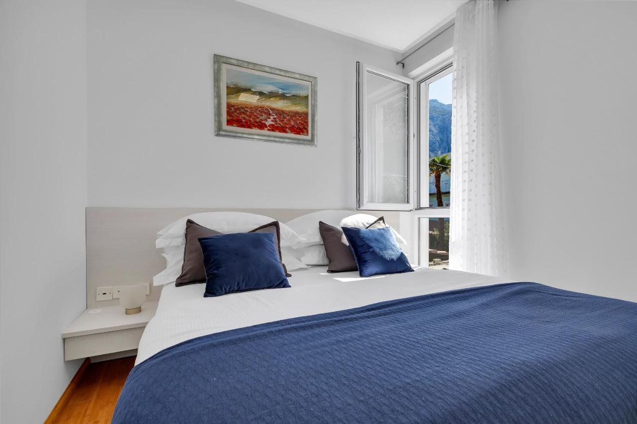 Luxury City Center Apartments Макарска Екстериор снимка