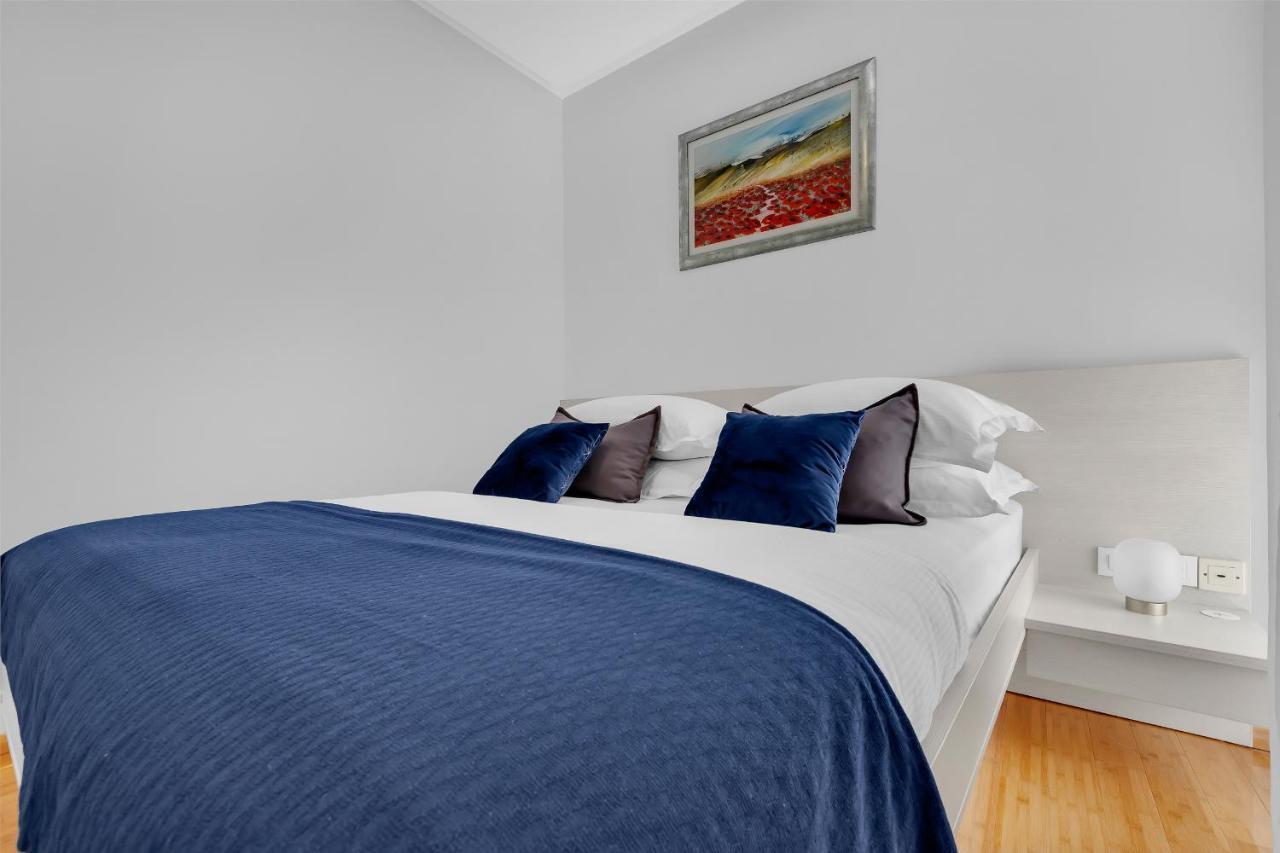 Luxury City Center Apartments Макарска Екстериор снимка